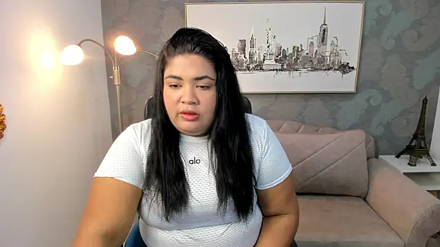 Sara clk online show from April 2026 06:25:01 PM
