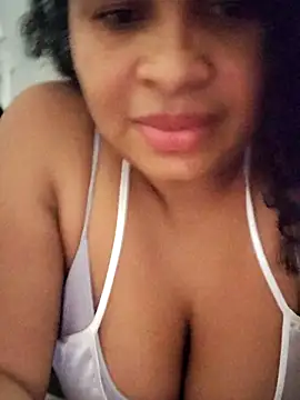 Aliona  online show from November 2025 02:19:02 PM