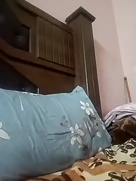 Bigtitsass81 online show from October 2025 12:29:01 PM