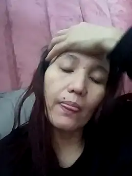 Bigtitsass81 online show from November 2025 06:06:01 PM