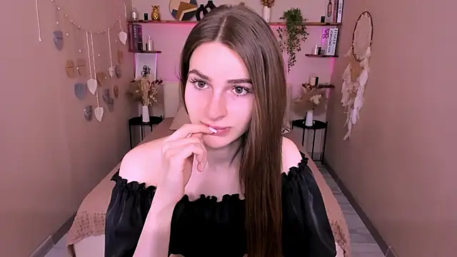 Snapshot of RoxyMorris chatting on March 2026 08:09:01 AM RoxyMorris online show from March 2026 08:09:01 AM