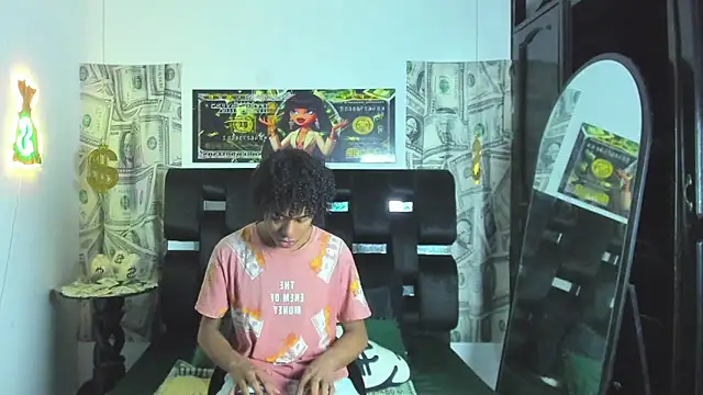 Snapshot of Latin_Femboy13 chatting on October 2025 07:27:01 PM Latin Femboy13 online show from October 2025 07:27:01 PM