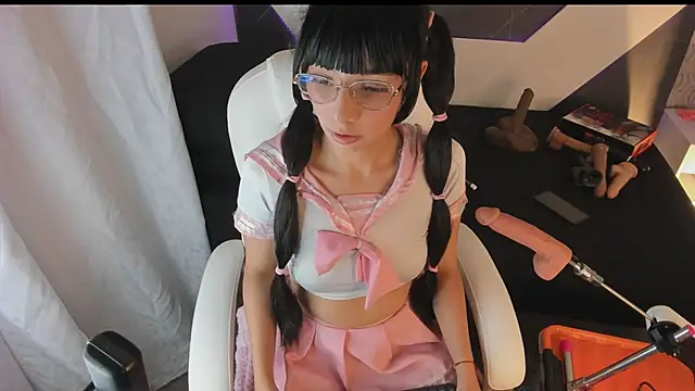 Snapshot of michelle_cutee_ chatting on November 2025 08:29:01 PM michelle cutee online show from November 2025 08:29:01 PM