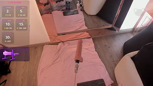 Snapshot of michelle_cutee_ chatting on November 2025 08:33:02 PM michelle cutee online show from November 2025 08:33:02 PM