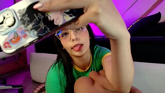 Snapshot of michelle_cutee_ chatting on June 2026 07:58:02 PM michelle cutee online show from June 2026 07:58:02 PM