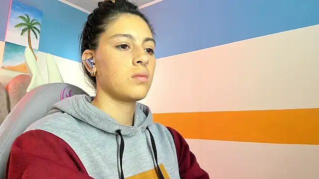 moon winy online show from October 2025 11:25:01 AM