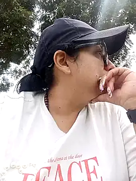 Snapshot of Lia_TabooMatureBbw chatting on November 2025 03:11:01 PM Lia TabooMatureBbw online show from November 2025 03:11:01 PM