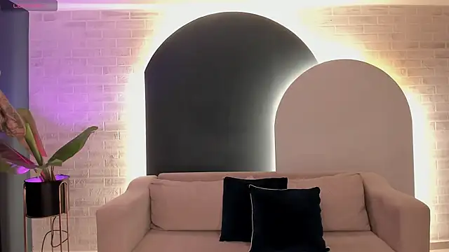 Snapshot of ChristineFord_ chatting on October 2025 03:04:01 PM ChristineFord  online show from October 2025 03:04:01 PM