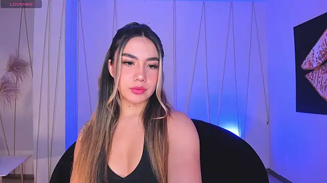 Snapshot of AnnieMonroe1 chatting on December 2025 11:37:02 AM AnnieMonroe1 online show from December 2025 11:37:02 AM