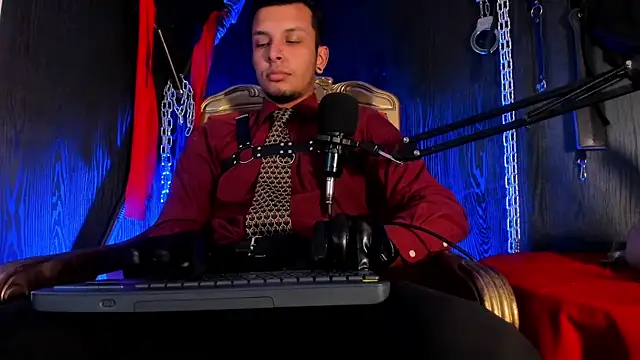 Snapshot of Master_Connor_BDSM chatting on October 2025 09:59:01 PM Master Connor BDSM online show from October 2025 09:59:01 PM