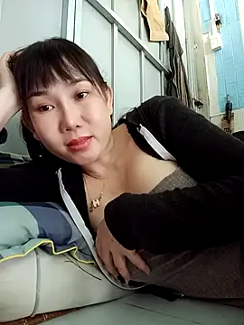 Snapshot of Ana-love2025 chatting on October 2025 02:25:02 AM Ana-love2025 online show from October 2025 02:25:02 AM