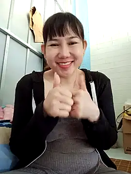 Snapshot of Ana-love2025 chatting on November 2025 01:03:02 AM Ana-love2025 online show from November 2025 01:03:02 AM