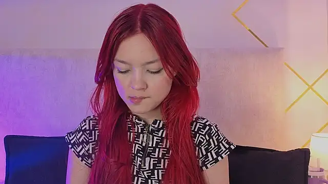 Martinaa Garcia online show from June 2026 08:18:02 PM
