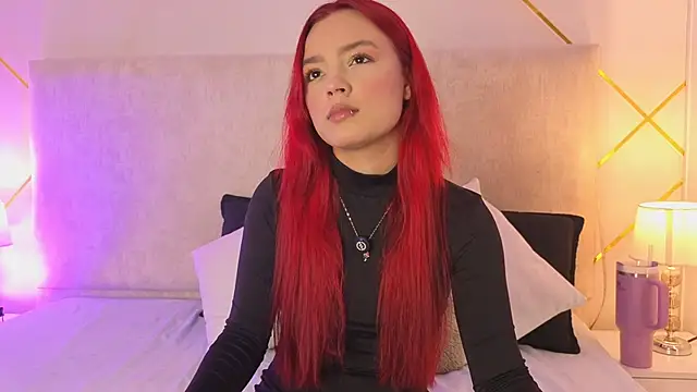 Martinaa Garcia online show from June 2026 07:33:01 PM