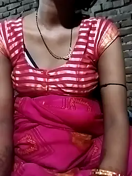 Hot Lilly02 online show from October 2025 07:15:02 PM