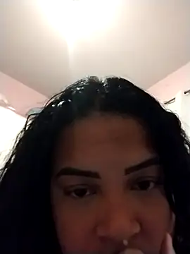 Snapshot of Yse_Morena chatting on October 2025 05:10:01 AM Yse Morena online show from October 2025 05:10:01 AM