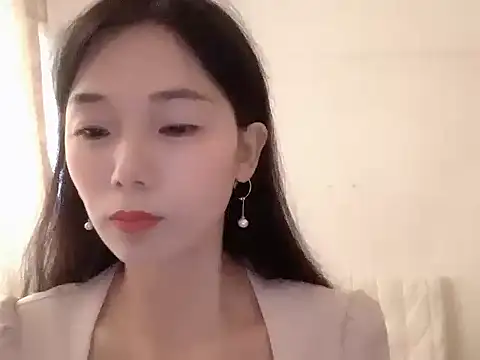 Snapshot of Keke-Baby170 chatting on October 2025 06:43:01 AM Keke-Baby170 online show from October 2025 06:43:01 AM