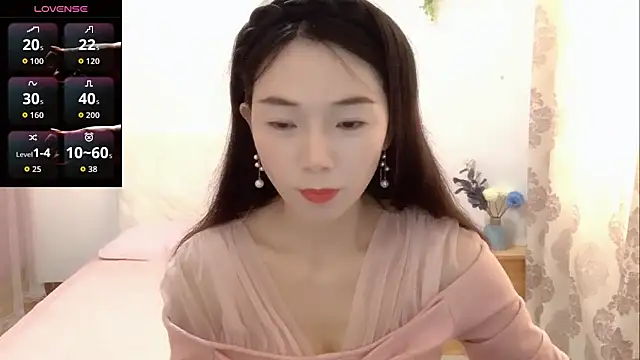 Snapshot of Keke-Baby170 chatting on November 2025 07:47:02 AM Keke-Baby170 online show from November 2025 07:47:02 AM