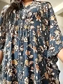 Snapshot of Ratri-Biswas chatting on November 2025 09:58:01 AM Ratri-Biswas online show from November 2025 09:58:01 AM