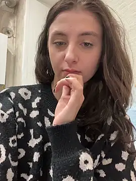 ScarletVelur online show from February 2026 08:25:01 PM