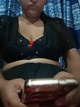 Snapshot of Fucking_Moni chatting on June 2026 04:34:02 PM Fucking Moni online show from June 2026 04:34:02 PM