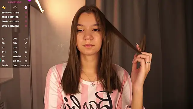 Snapshot of BrynnHolverson chatting on October 2025 06:23:01 PM BrynnHolverson online show from October 2025 06:23:01 PM