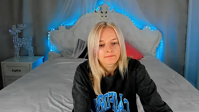 AlessaKiss online show from May 2026 02:07:02 AM