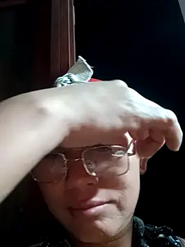 Snapshot of nui-show chatting on October 2025 11:20:02 AM nui-show online show from October 2025 11:20:02 AM