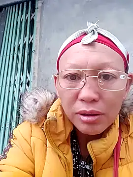 Snapshot of nui-show chatting on November 2025 02:14:01 AM nui-show online show from November 2025 02:14:01 AM