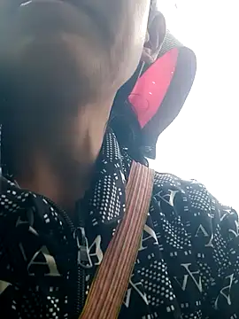 Snapshot of nui-show chatting on November 2025 03:27:01 AM nui-show online show from November 2025 03:27:01 AM