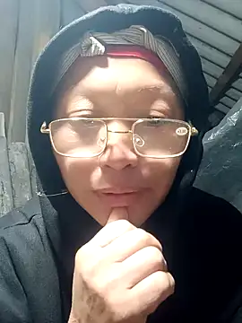 Snapshot of nui-show chatting on November 2025 01:44:02 PM nui-show online show from November 2025 01:44:02 PM