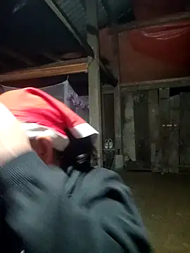 Snapshot of nui-show chatting on December 2025 10:19:01 PM nui-show online show from December 2025 10:19:01 PM