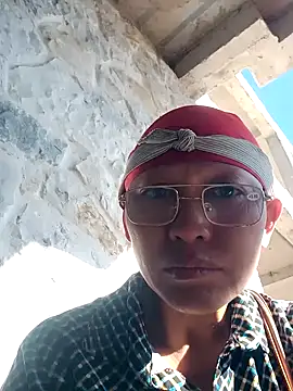 Snapshot of nui-show chatting on December 2025 07:56:02 AM nui-show online show from December 2025 07:56:02 AM