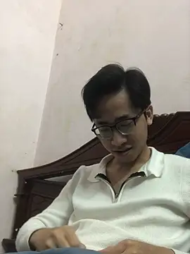 Snapshot of liamhn2k4 chatting on February 2026 01:07:02 PM liamhn2k4 online show from February 2026 01:07:02 PM