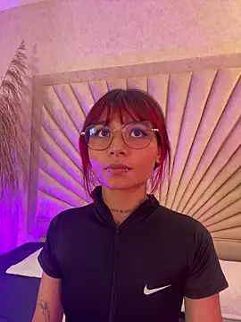 Emma duff online show from March 2026 12:52:02 PM