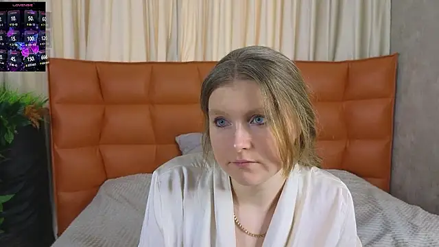 NightSaffron online show from February 2026 06:45:02 AM