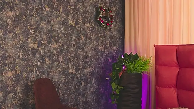 NightSaffron online show from February 2026 06:18:02 AM