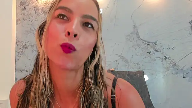 Karina chastillo online show from April 2026 11:34:01 AM