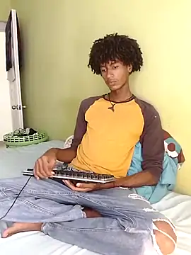 Snapshot of skinnyxsoo chatting on October 2025 05:02:02 PM skinnyxsoo online show from October 2025 05:02:02 PM