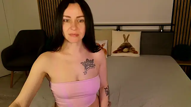 DitaNoir online show from April 2026 06:00:02 AM