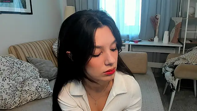 Snapshot of DemetraSadahiro chatting on November 2025 07:03:02 AM DemetraSadahiro online show from November 2025 07:03:02 AM