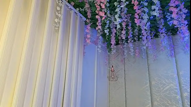 Rynka  online show from May 2026 04:06:02 AM