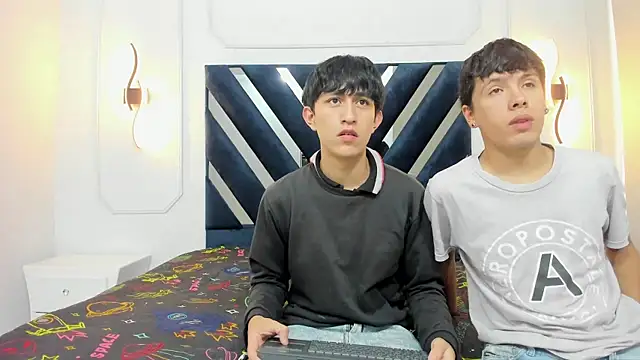 Snapshot of hoot_booys_ chatting on November 2025 07:57:01 PM hoot booys online show from November 2025 07:57:01 PM