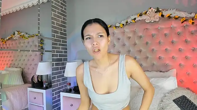 TanyaBello online show from June 2026 03:43:02 AM