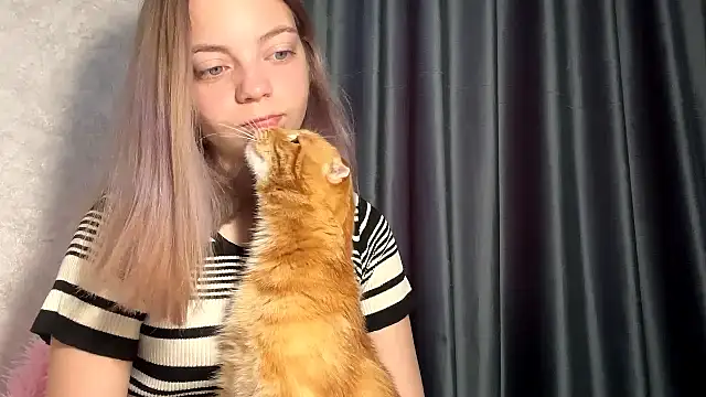 Snapshot of WrithenStub chatting on October 2025 07:05:02 AM WrithenStub online show from October 2025 07:05:02 AM