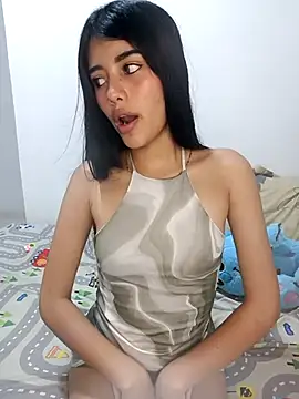 Isa Dolly online show from November 2025 10:53:02 PM