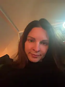 Snapshot of kinkysarahx chatting on April 2026 06:38:01 PM kinkysarahx online show from April 2026 06:38:01 PM