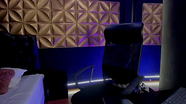 Snapshot of lovenatasha_ chatting on October 2025 05:15:02 PM lovenatasha online show from October 2025 05:15:02 PM