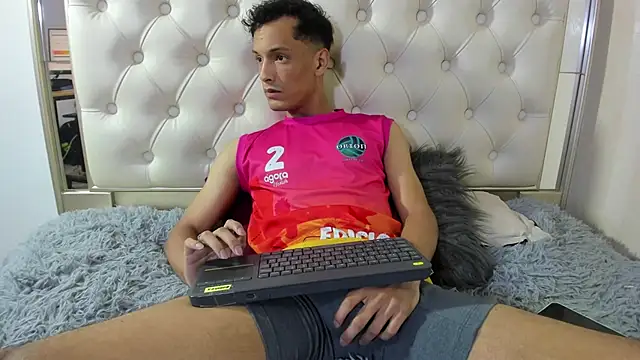 IM MaxPassion online show from October 2025 11:33:01 AM