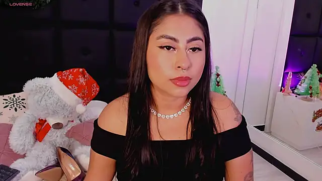 Snapshot of TamaraLeen chatting on November 2025 07:40:03 PM TamaraLeen online show from November 2025 07:40:03 PM